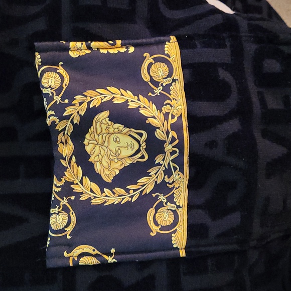 100% ATHENTIC VERSACE ROBE (LIKE NEW) xl Unisex fits a mens m/s  womens med/L - Picture 12 of 14